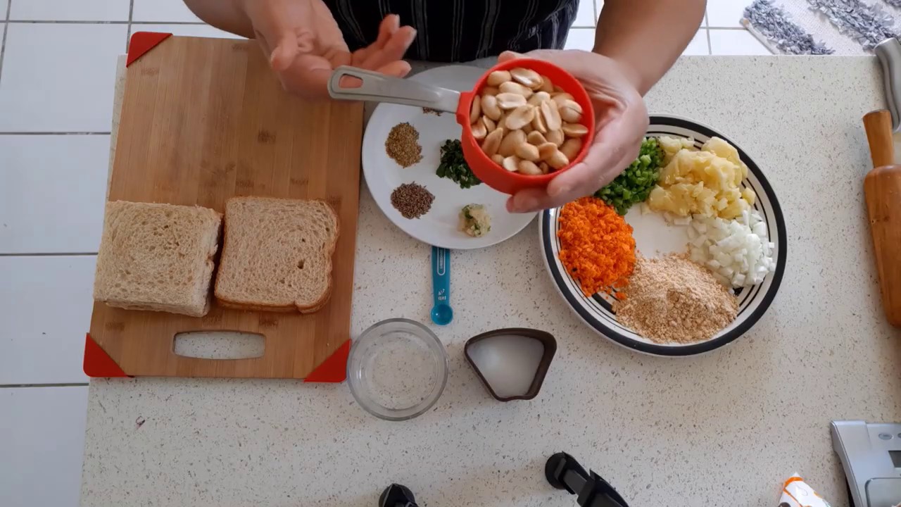 Veggie and Peanut Bread Roll | How to make Veggie and Peanuts Bread Roll